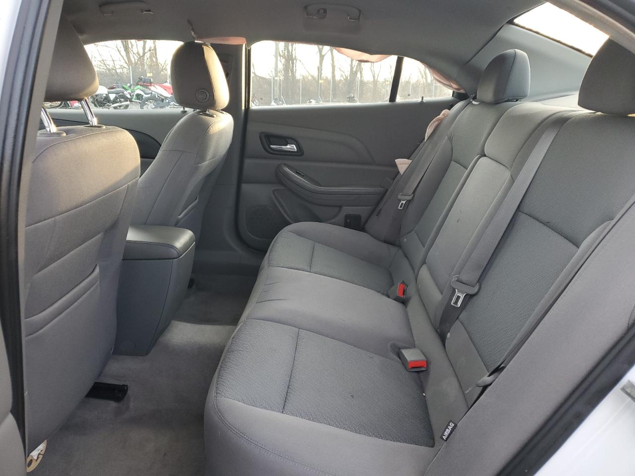 2015 Chevrolet Malibu - Image 10