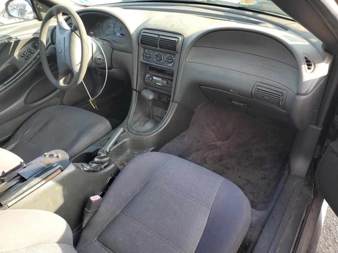 2004 Ford Mustang - Image 8