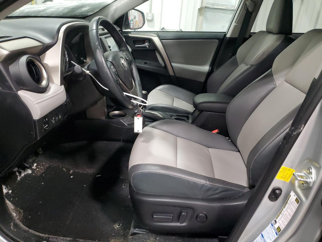 2014 Toyota RAV 4 - Image 7