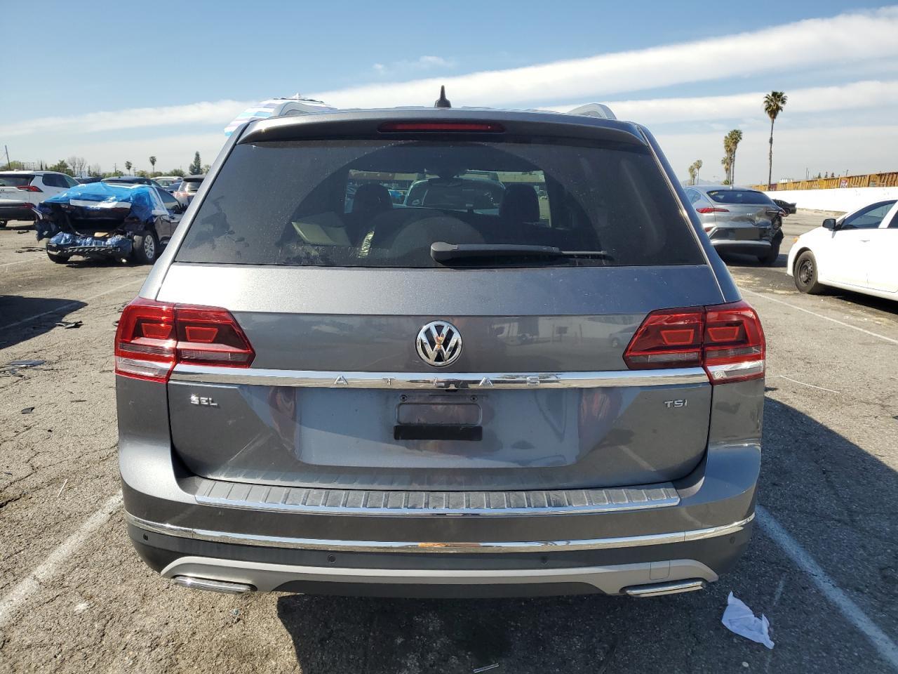 2018 Volkswagen Atlas - Image 6