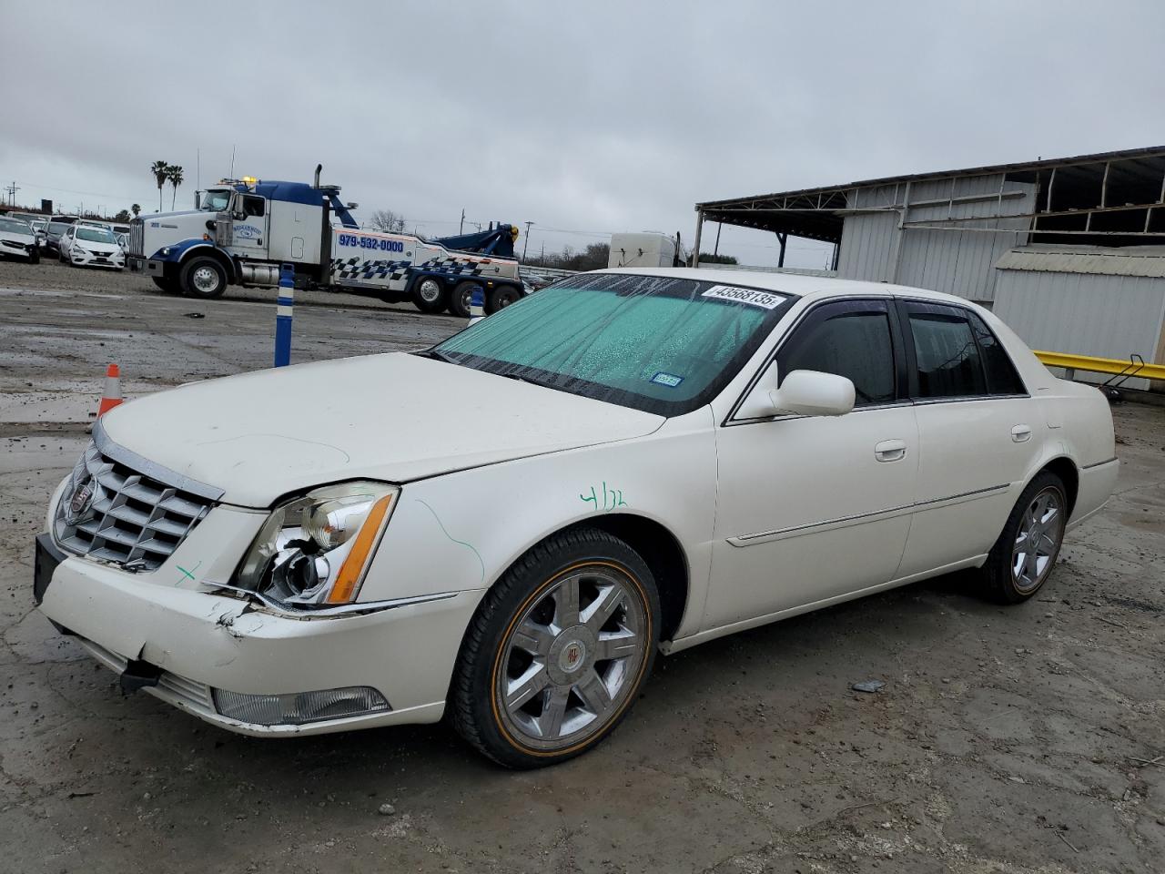 2011 Cadillac DTS - Image 1
