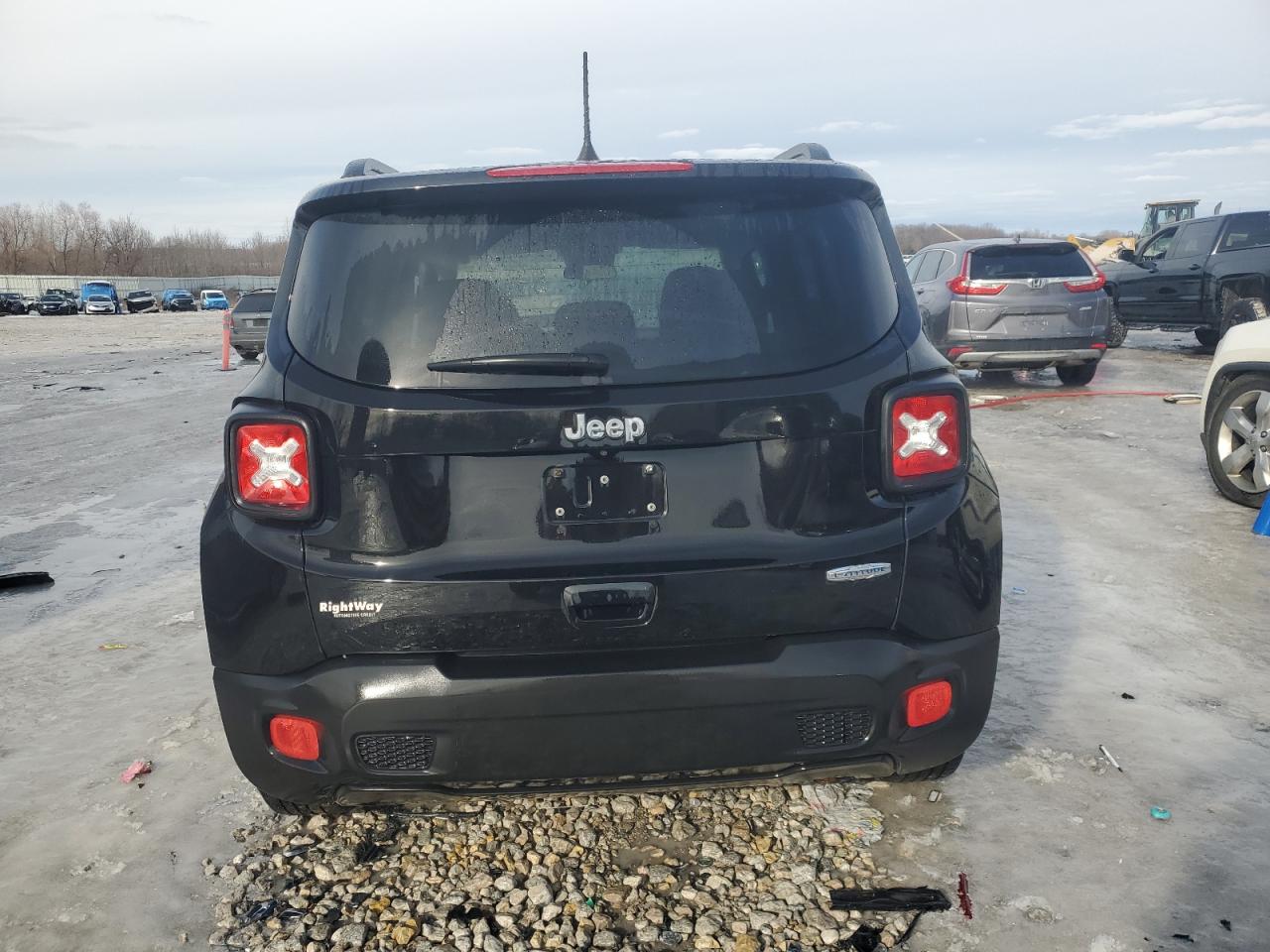 2018 Jeep Renegade - Image 6