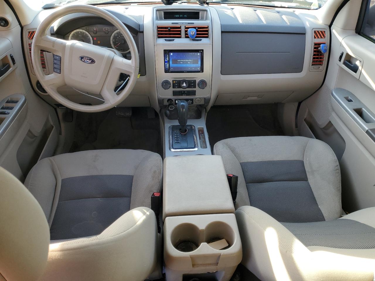 2008 Ford Escape - Image 8