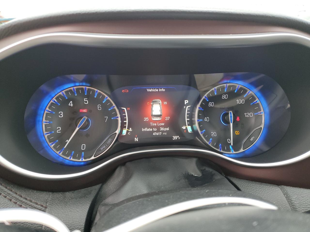 2020 Chrysler Pacifica - Image 9