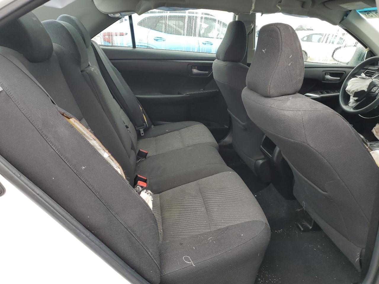 2016 Toyota Camry - Image 11