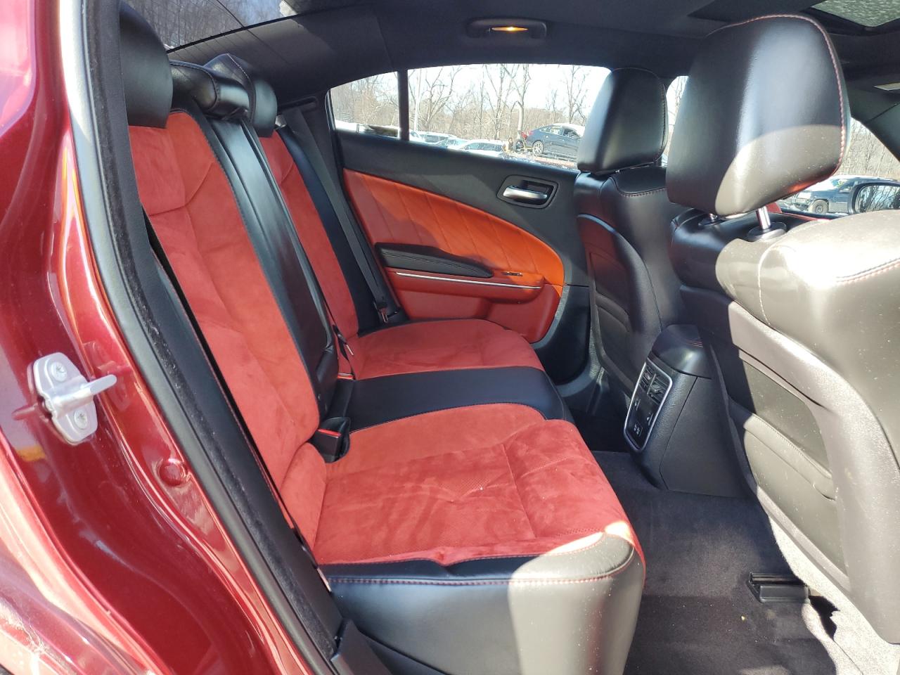 2018 Dodge Charger - Image 10