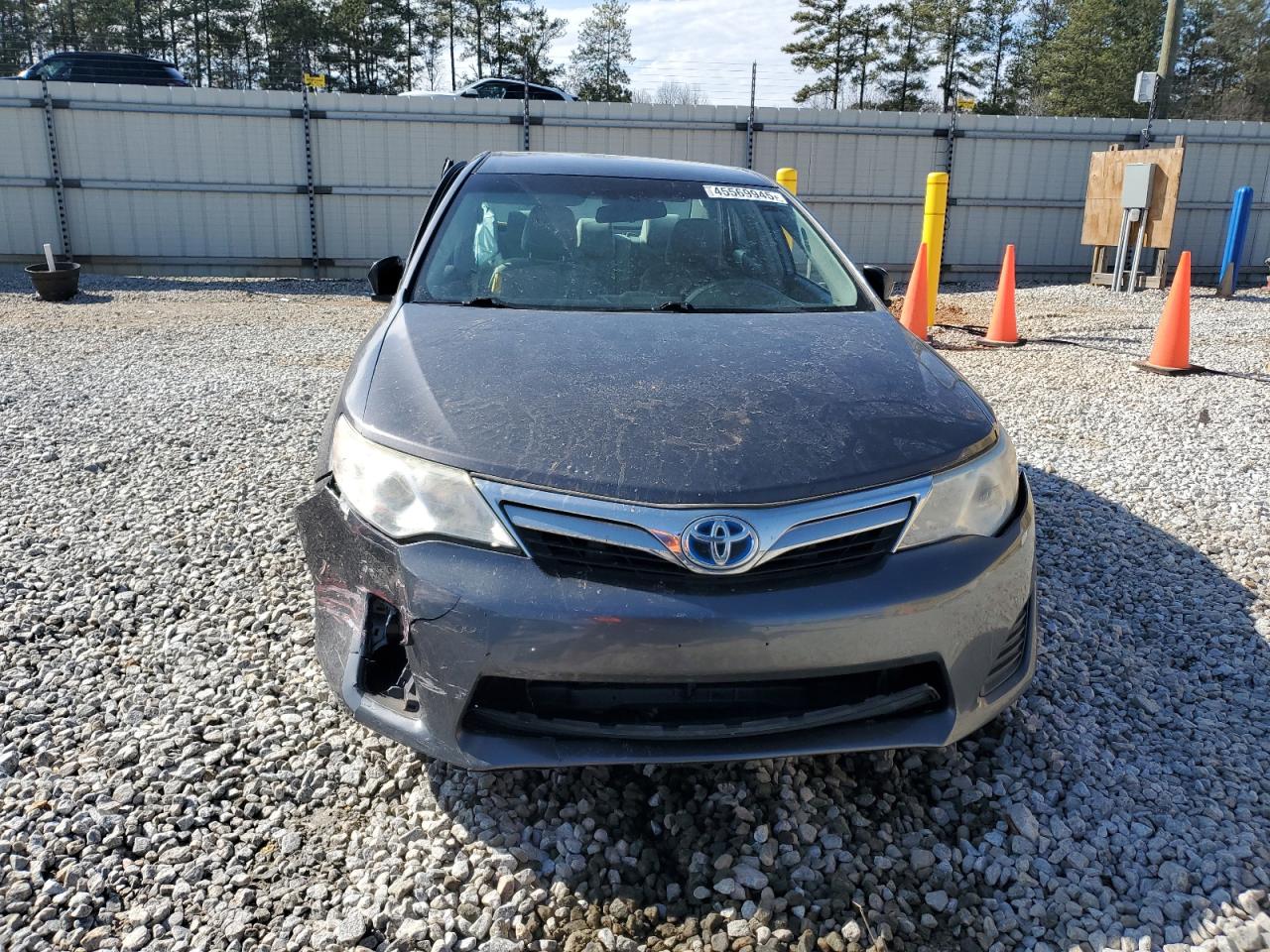 2014 Toyota Camry - Image 5
