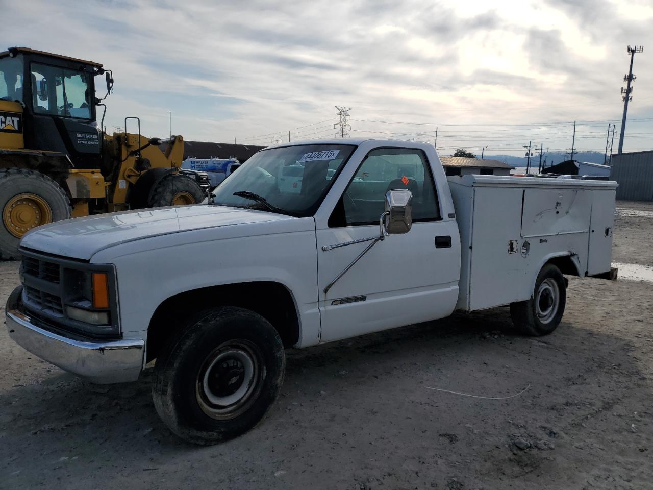 1997 Chevrolet GMT-400 - Image 1