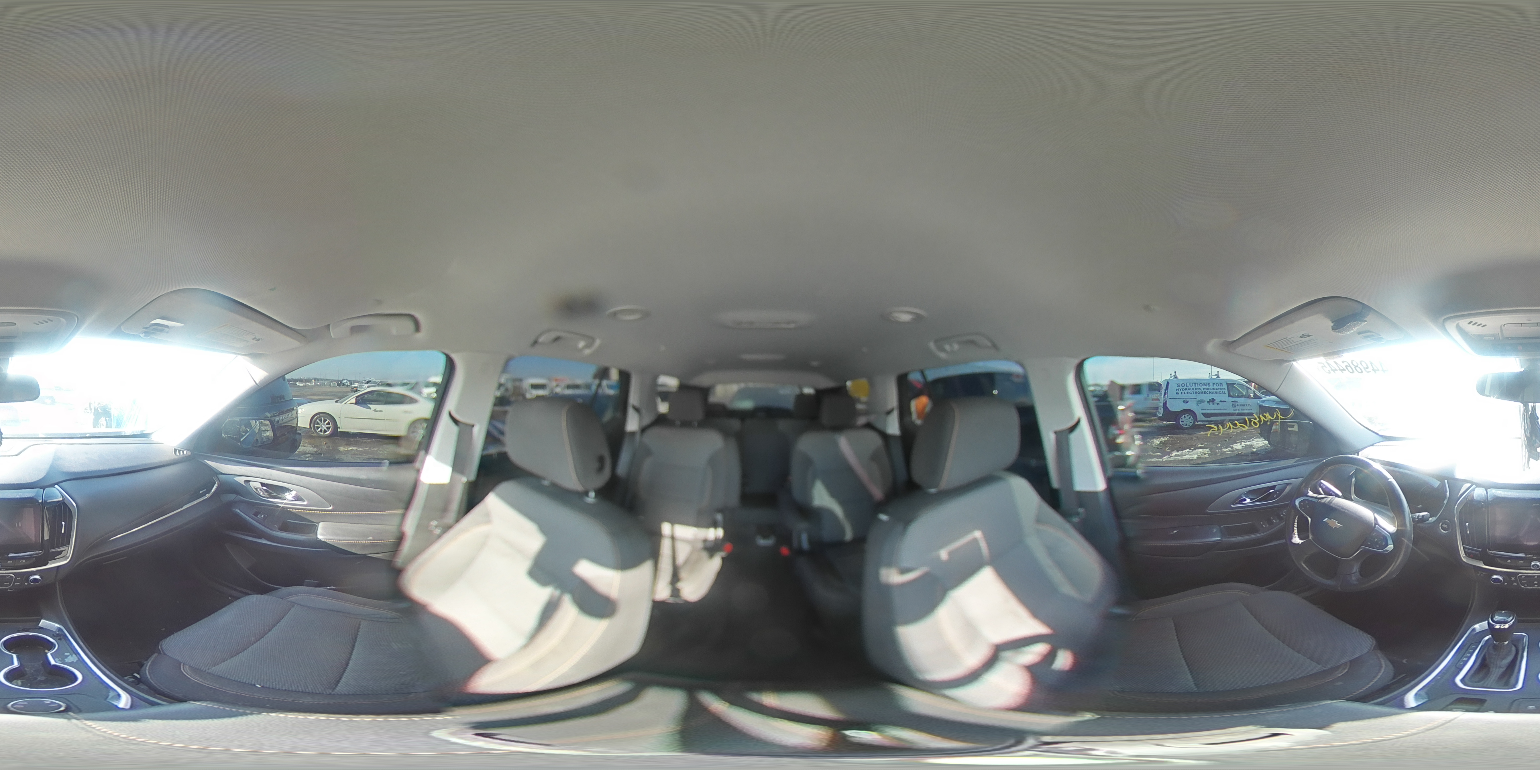 2019 Chevrolet Traverse - Image 14