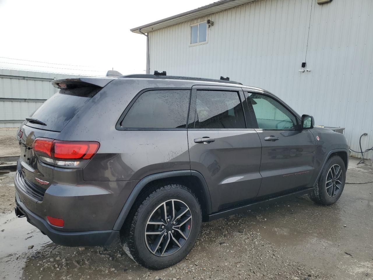 2019 Jeep Grand Cherokee - Image 3