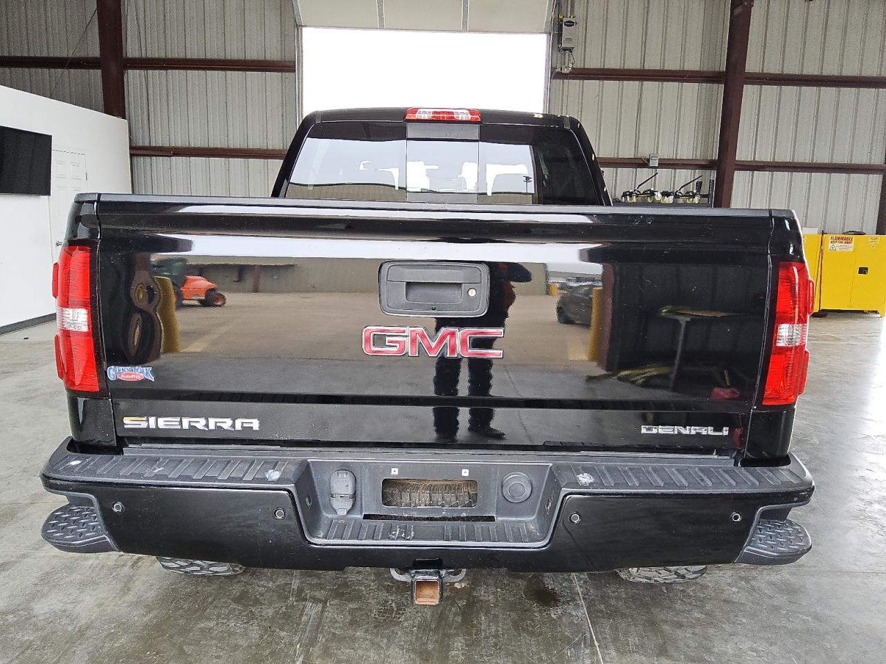 2015 GMC Sierra - Image 6