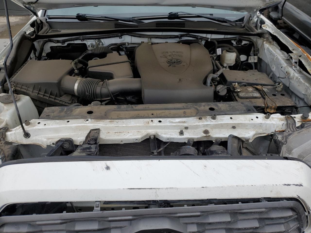 2021 Toyota Tacoma - Image 11
