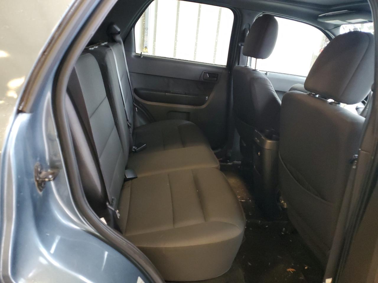 2011 Ford Escape - Image 11