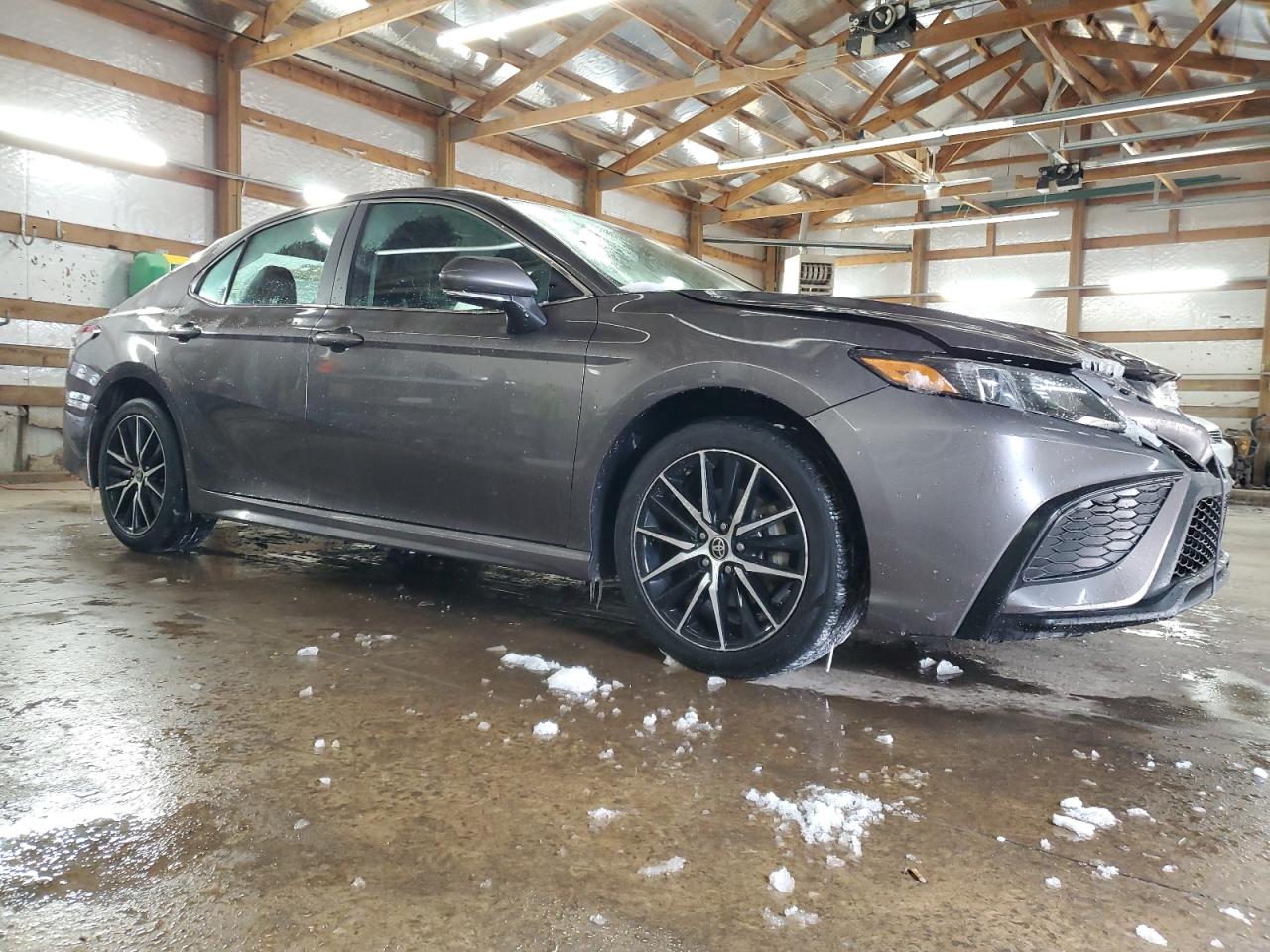 2022 Toyota Camry - Image 4