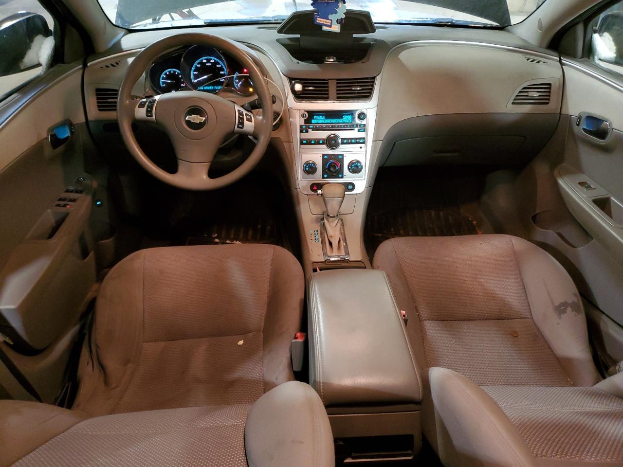 2010 Chevrolet Malibu - Image 8