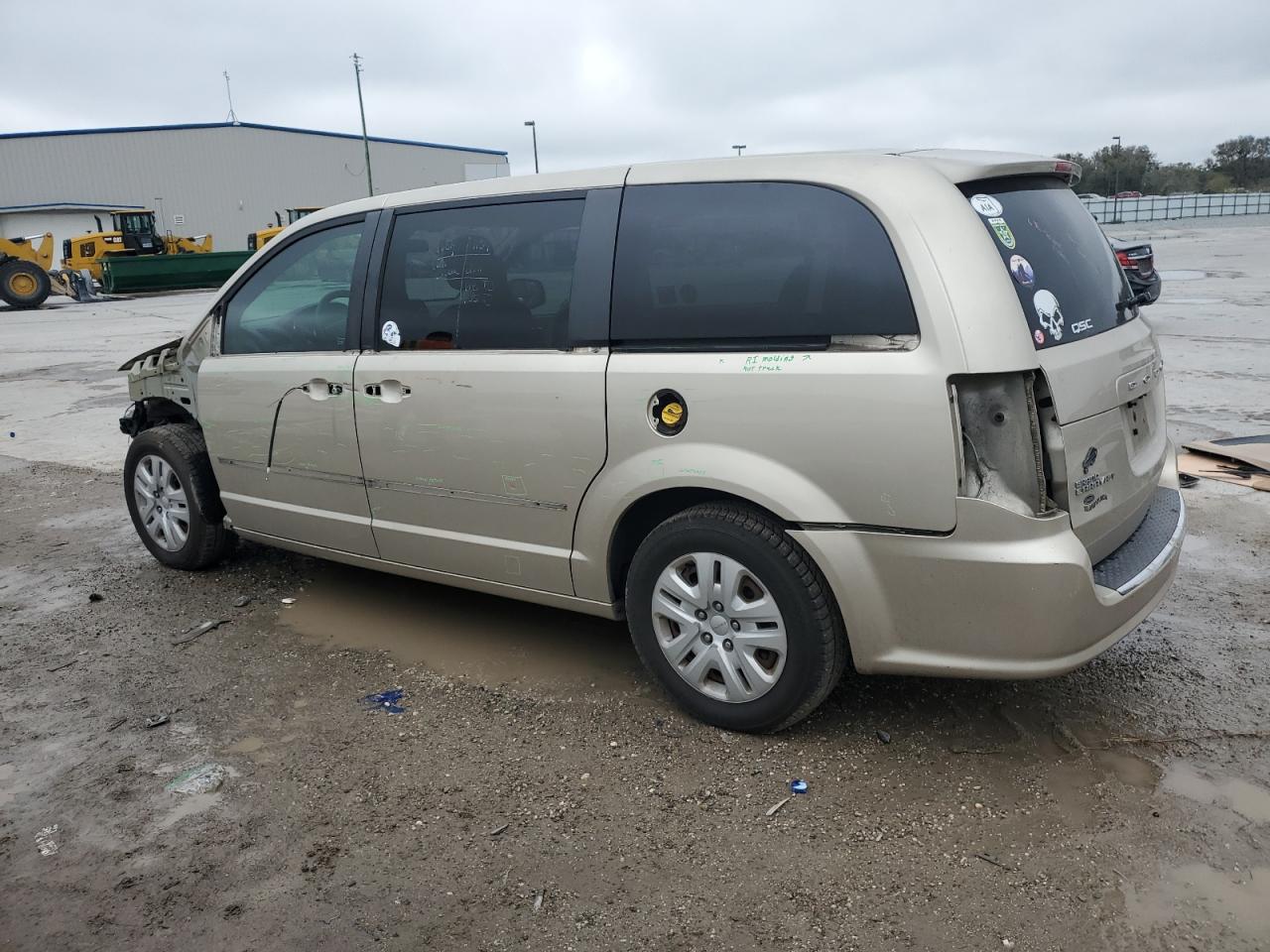 2013 Dodge Caravan - Image 2