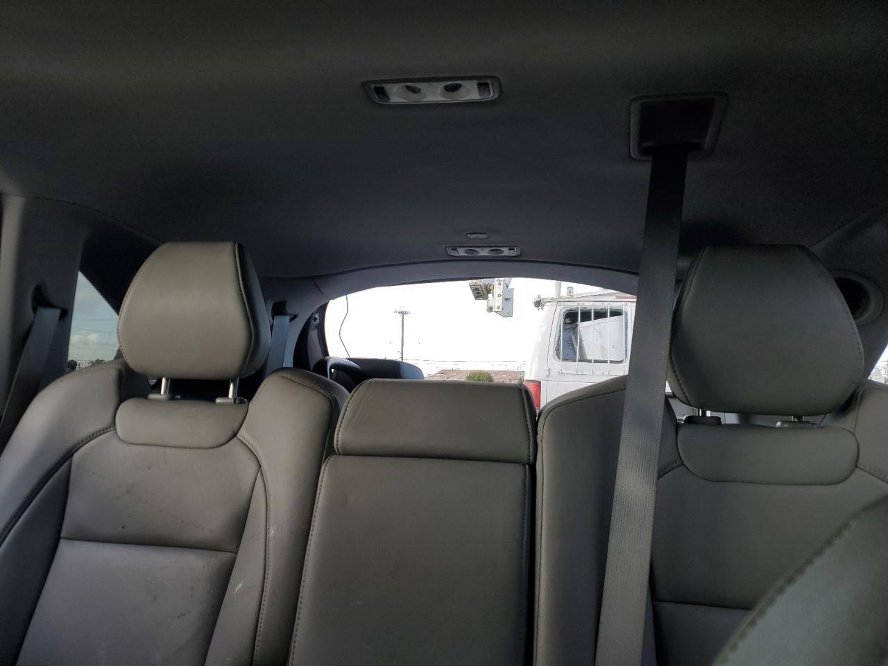 2018 Acura MDX - Image 10