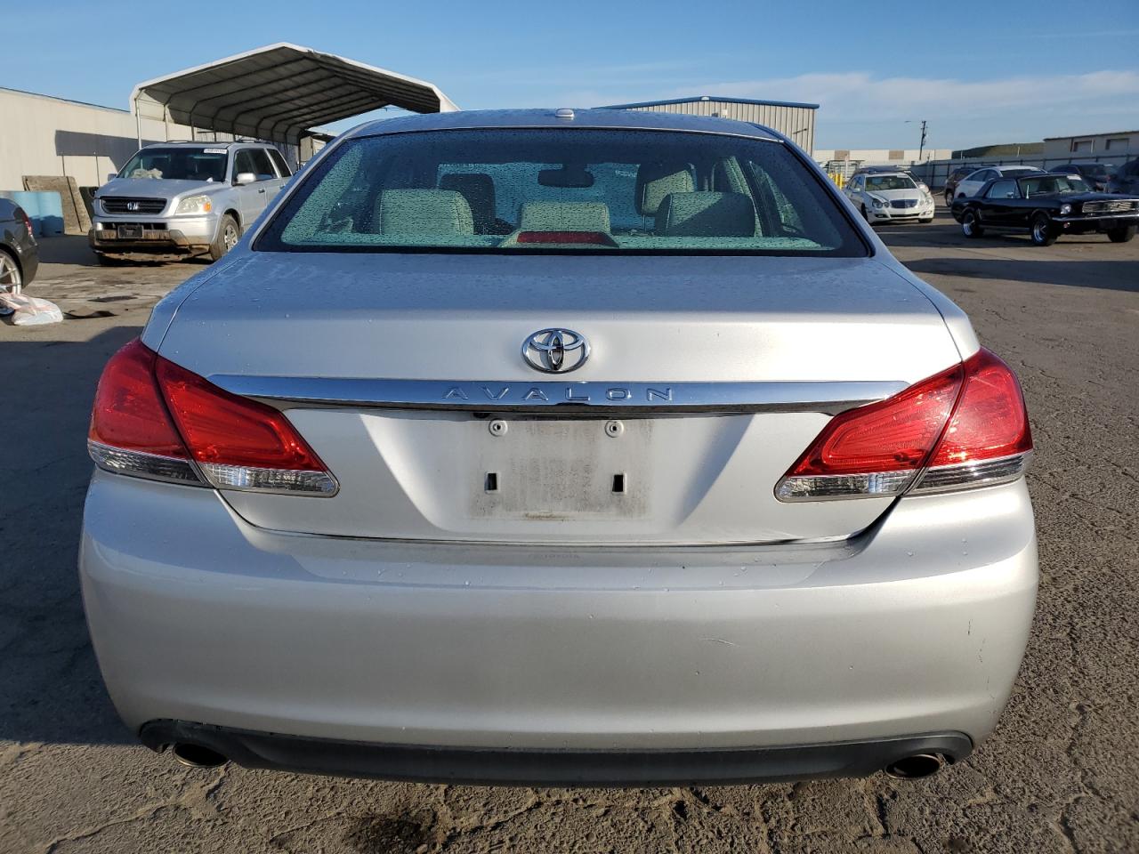 2011 Toyota Avalon - Image 6