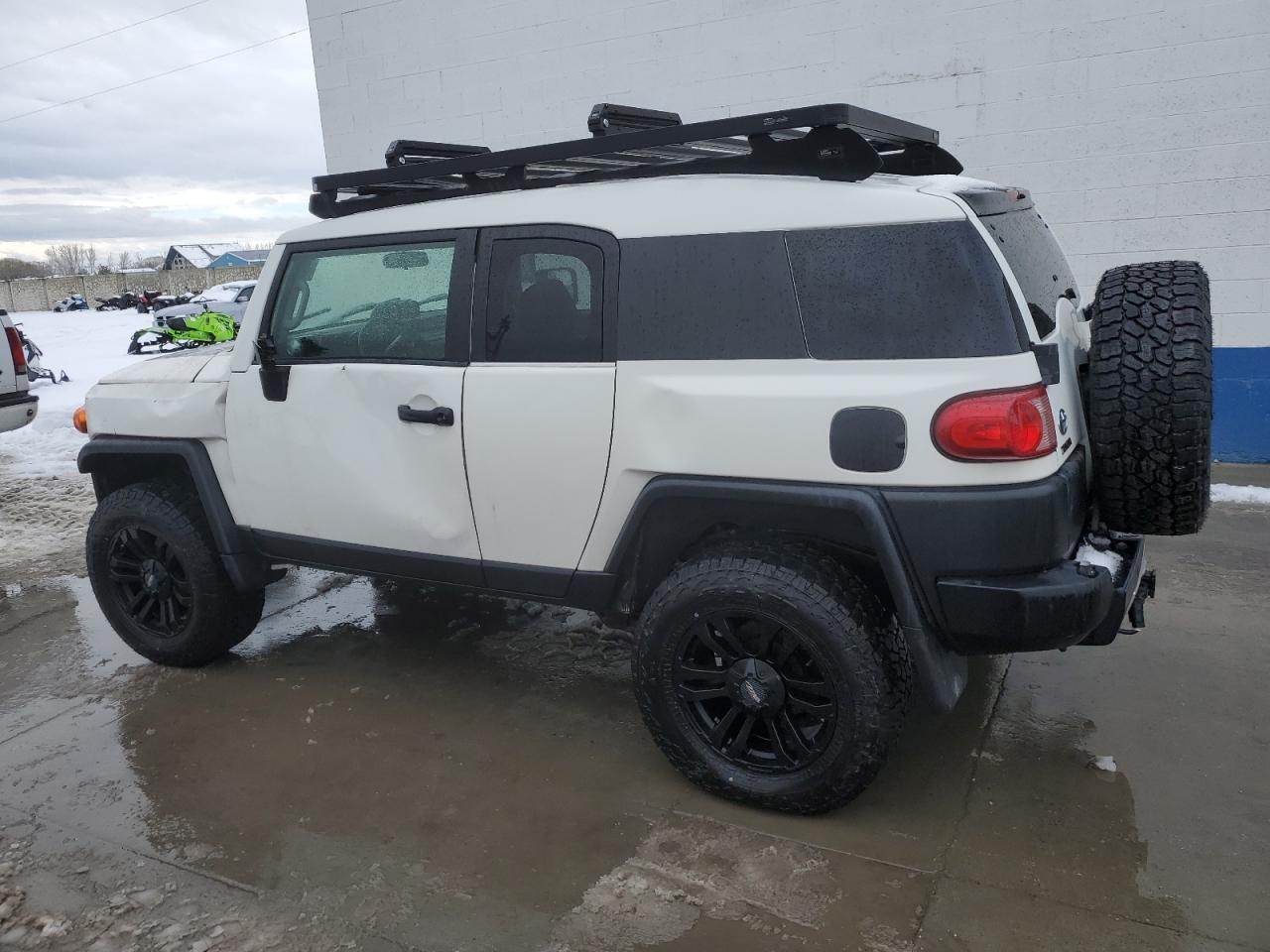 2008 Toyota FJ Cruiser - Image 2