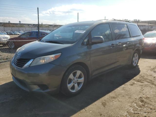 2012 Toyota Sienna Le
