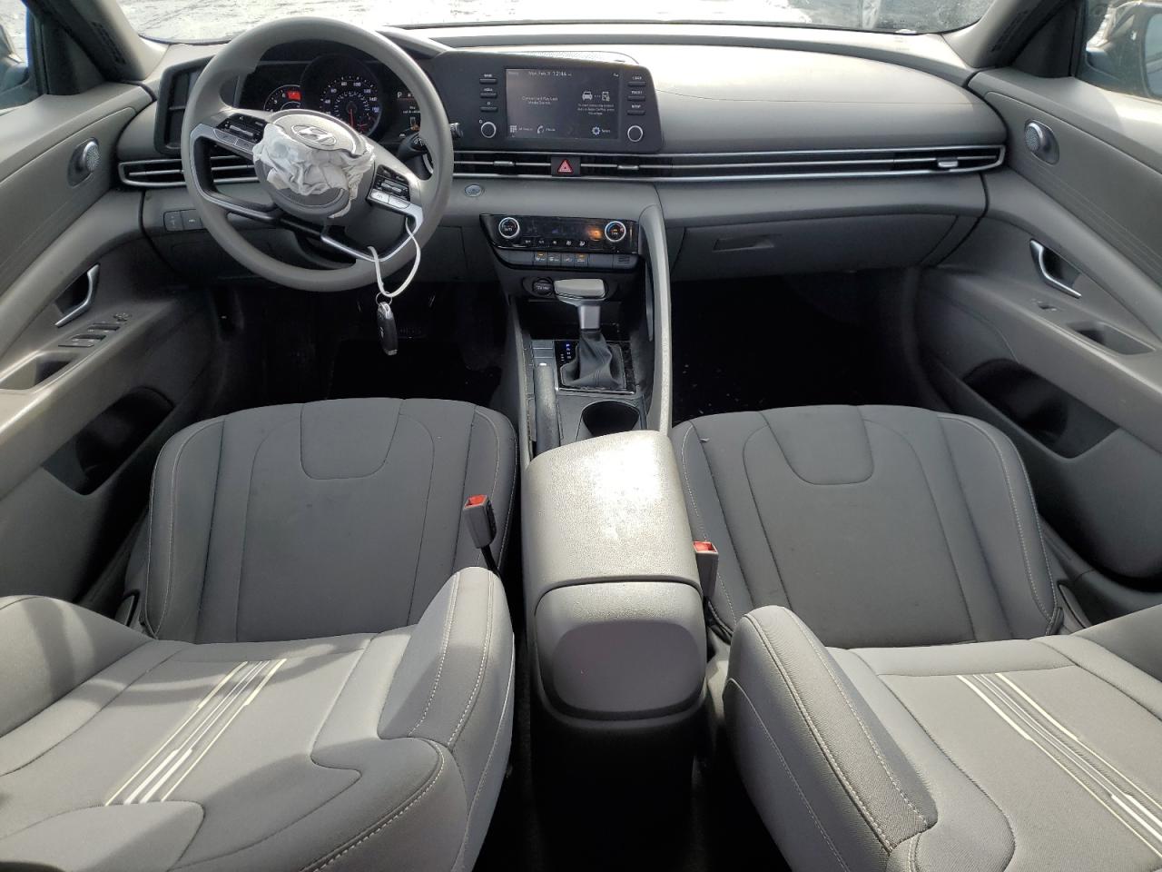 2023 Hyundai Elantra - Image 8
