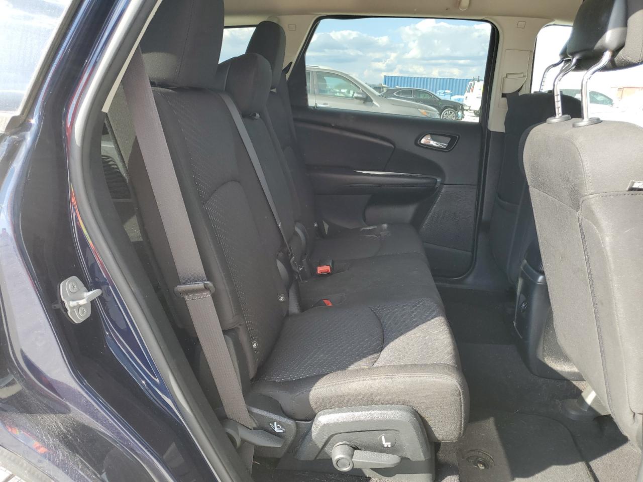 2017 Dodge Journey - Image 10