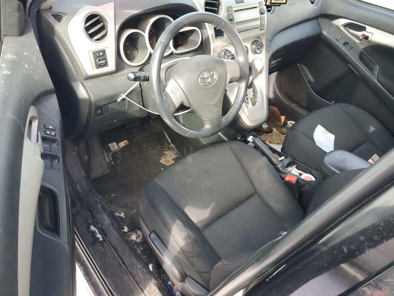 2010 Toyota Matrix - Image 8