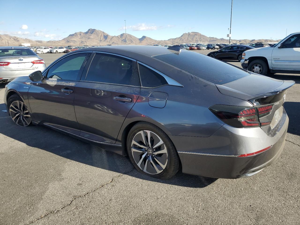1HGCV3F44JA000591 HONDA ACCORD 2018
