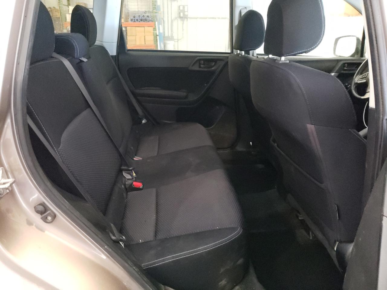 2016 Subaru Forester - Image 11