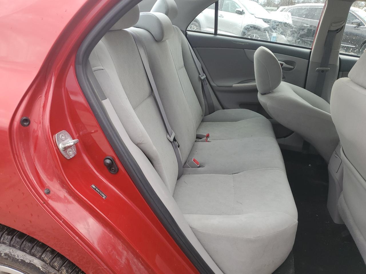 2010 Toyota Corolla - Image 11