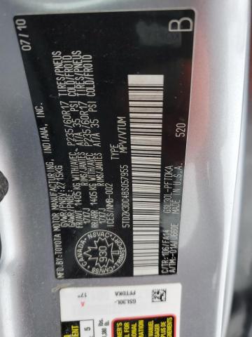 2011 TOYOTA SIENNA 