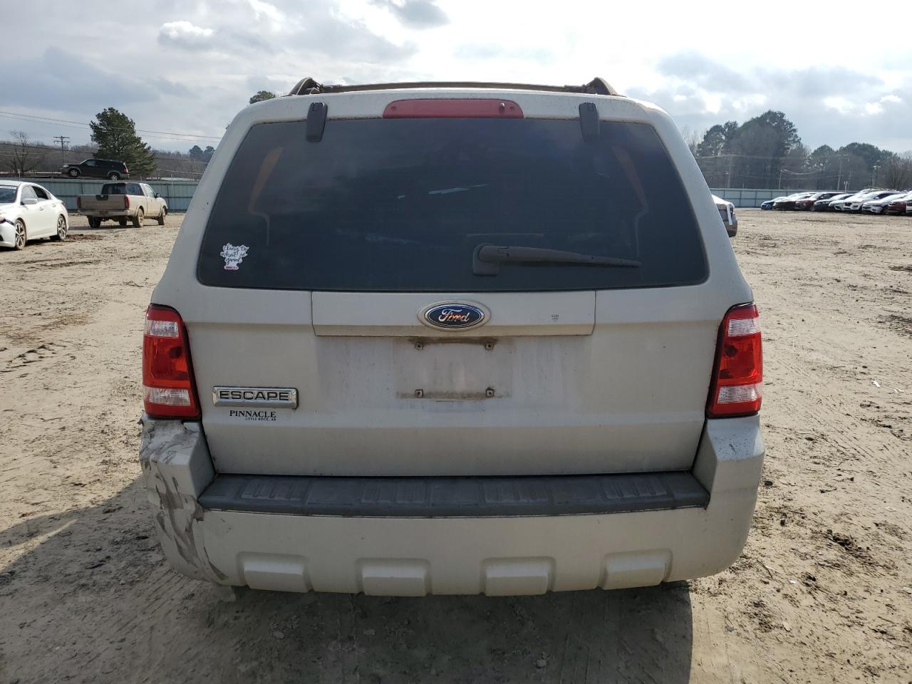 2008 Ford Escape - Image 6