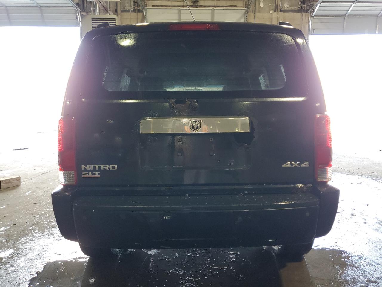 2008 Dodge Nitro - Image 6