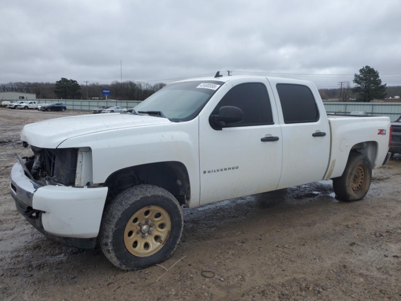 2009 Chevrolet Silverado - Image 1