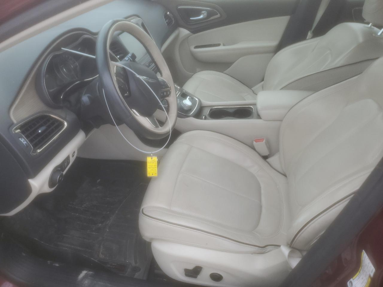 2015 Chrysler 200 - Image 7