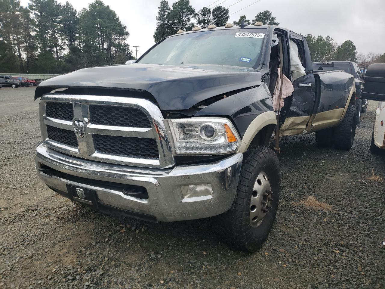 2015 RAM 3500 - Image 1