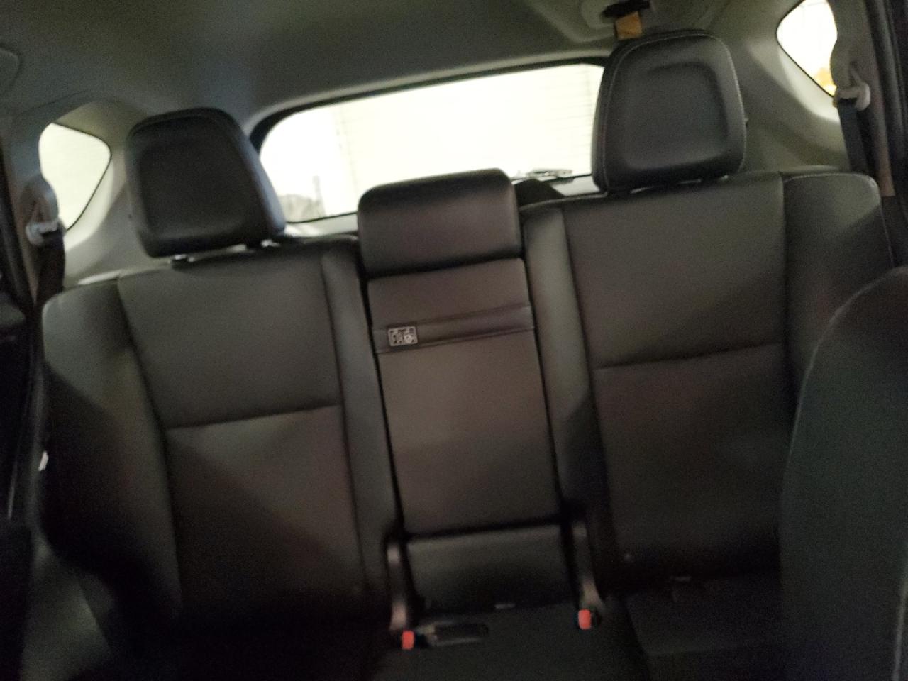 2017 Toyota RAV 4 - Image 10