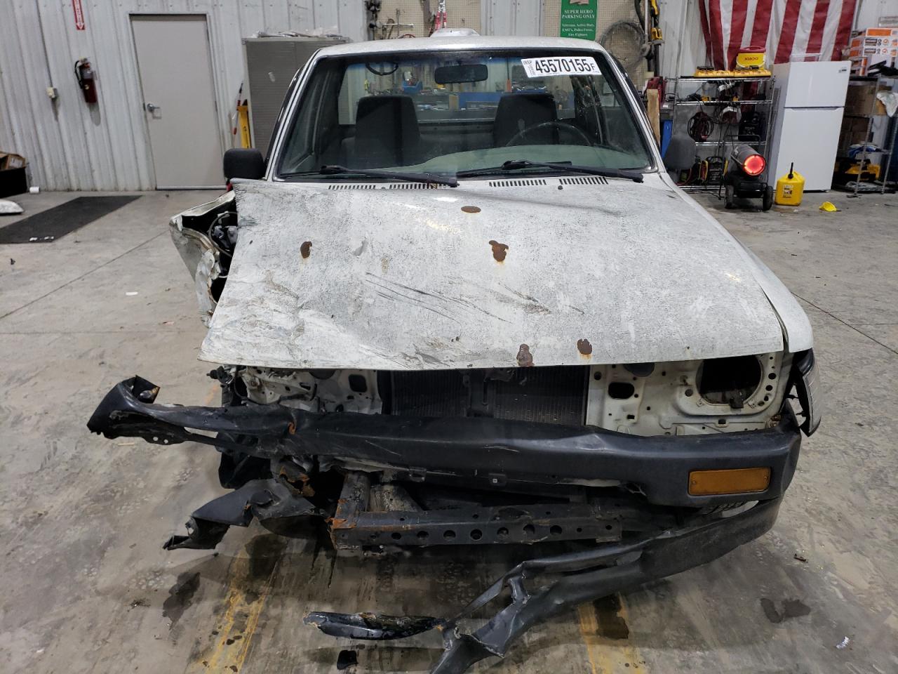 1995 Toyota Pickup - Image 5