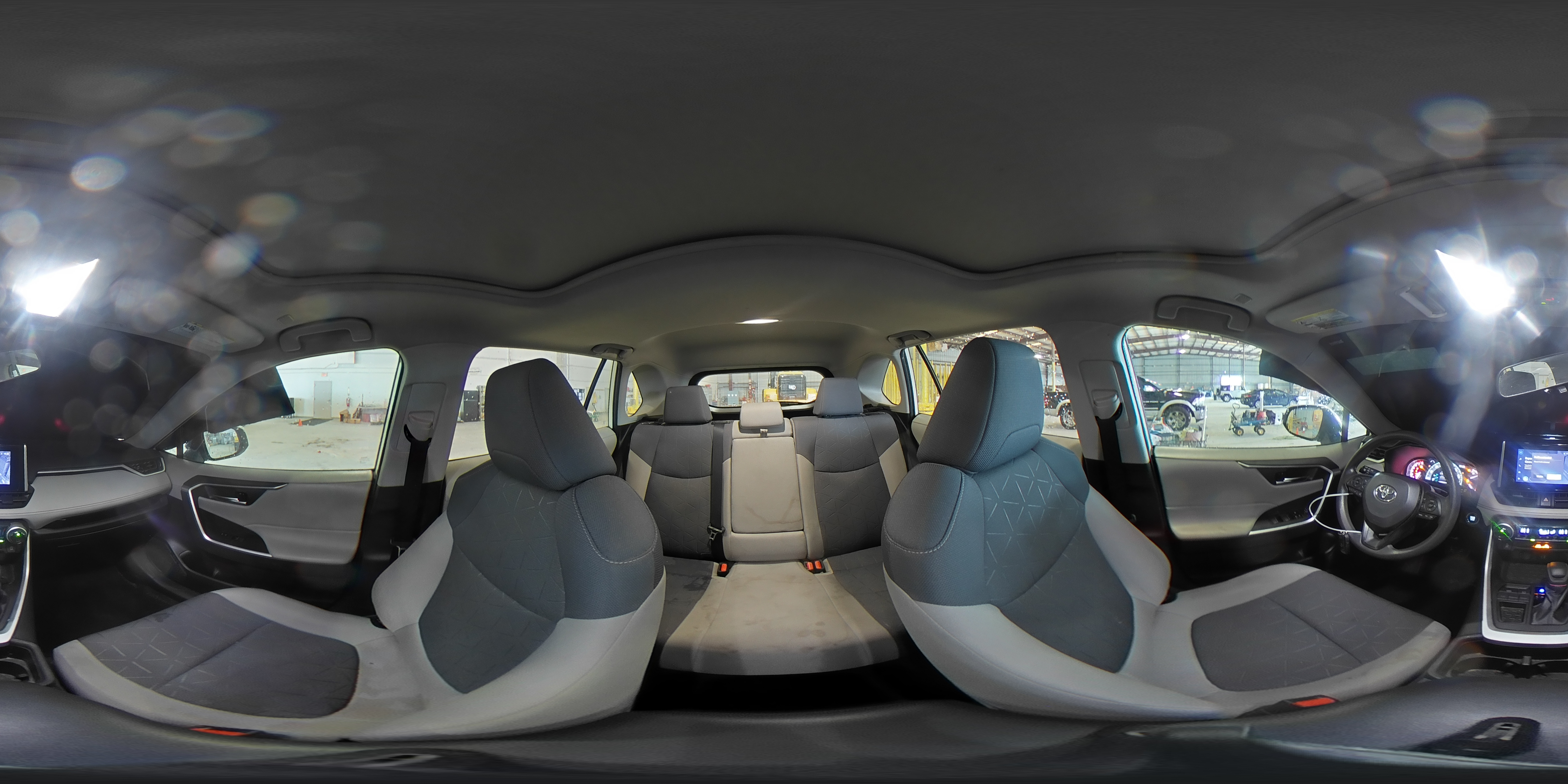 2023 Toyota RAV 4 - Image 14