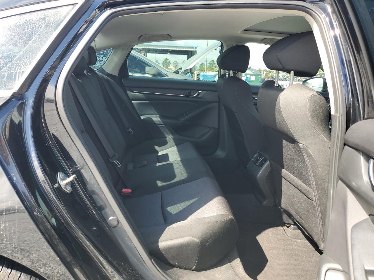 2018 Honda Accord - Image 10
