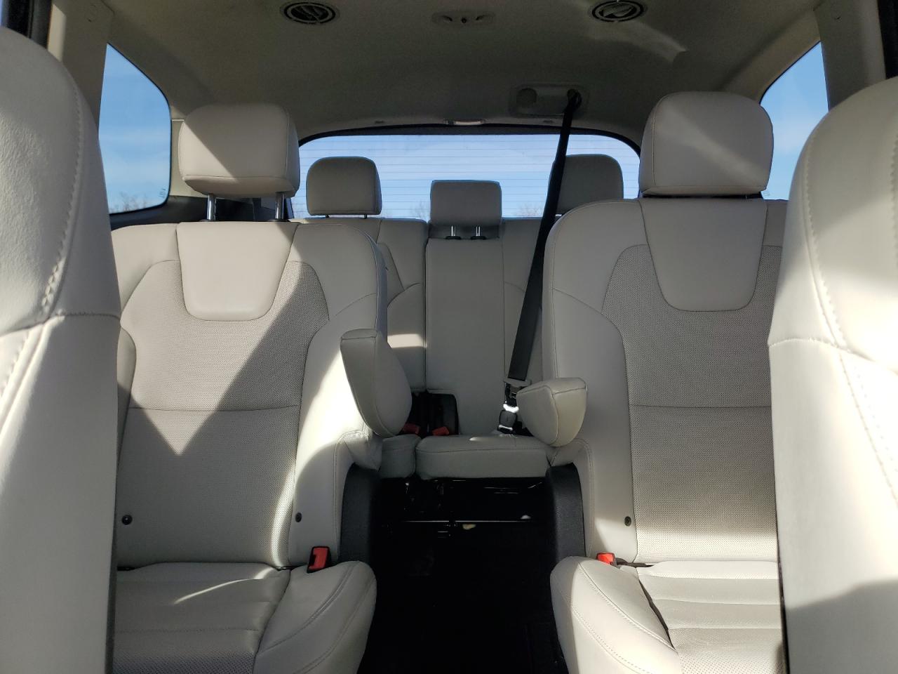 2023 Kia Telluride - Image 10