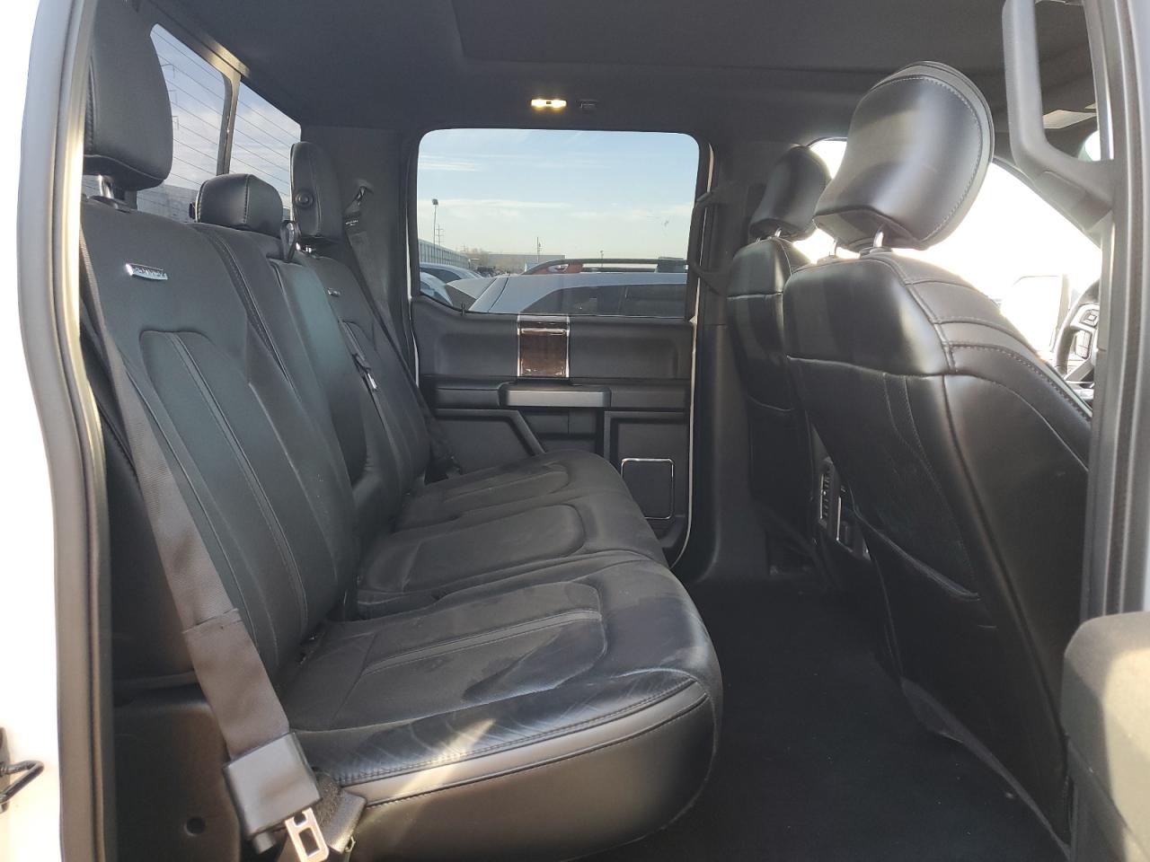 2015 Ford F-150 - Image 10