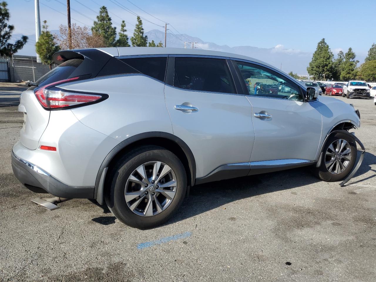 2015 Nissan Murano - Image 3