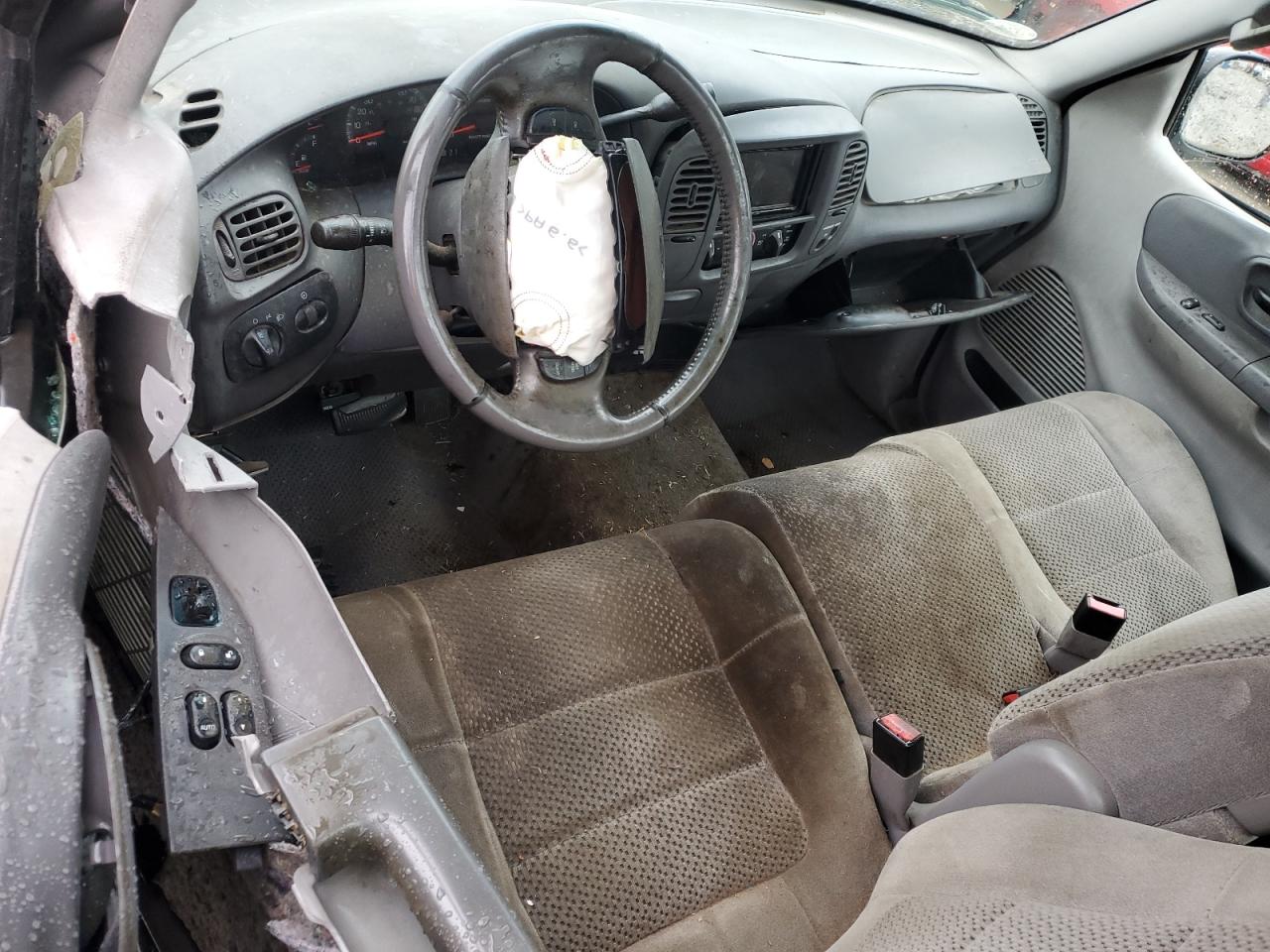 2002 Ford F-150 - Image 8