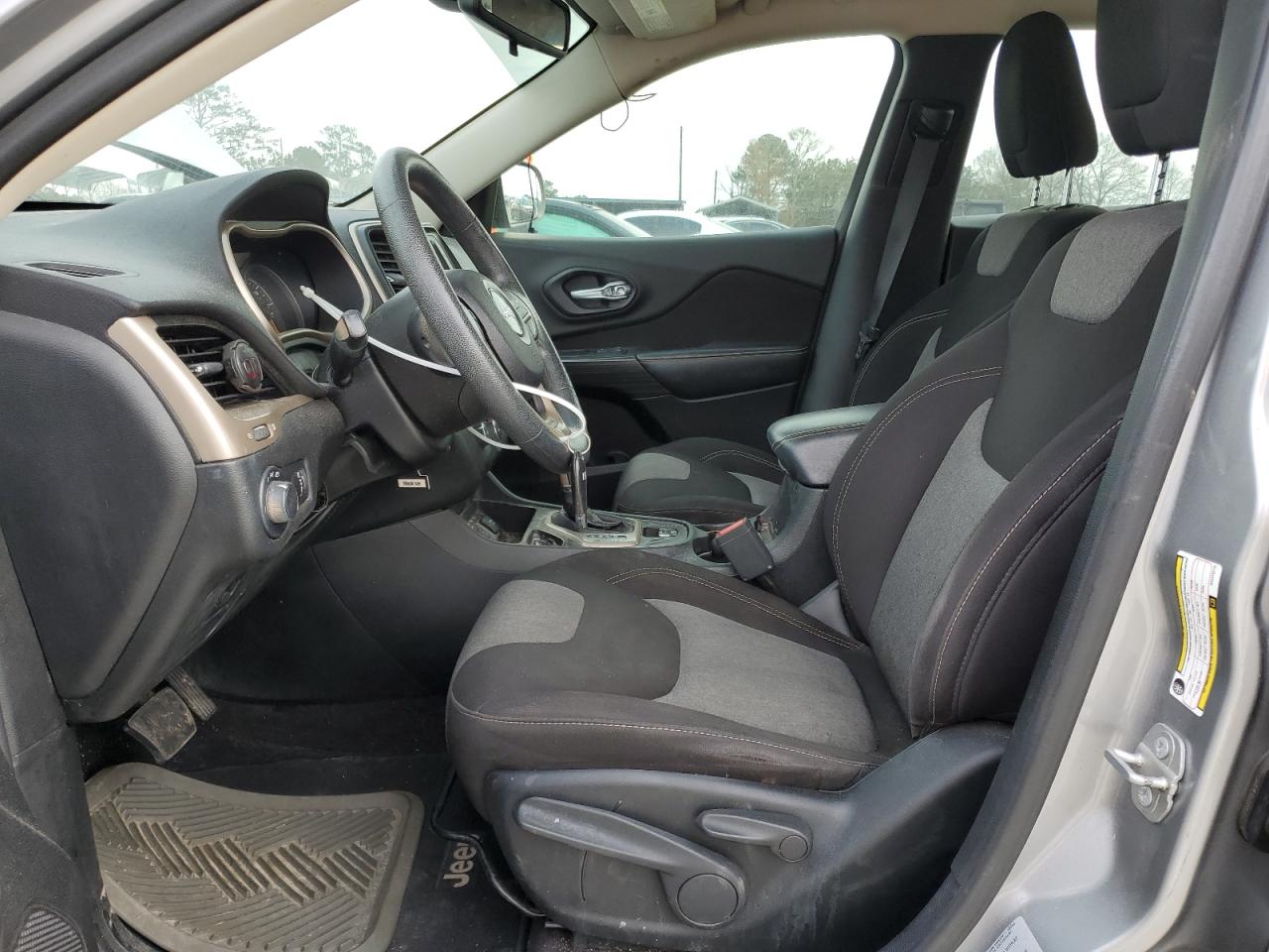 2016 Jeep Grand Cherokee - Image 7