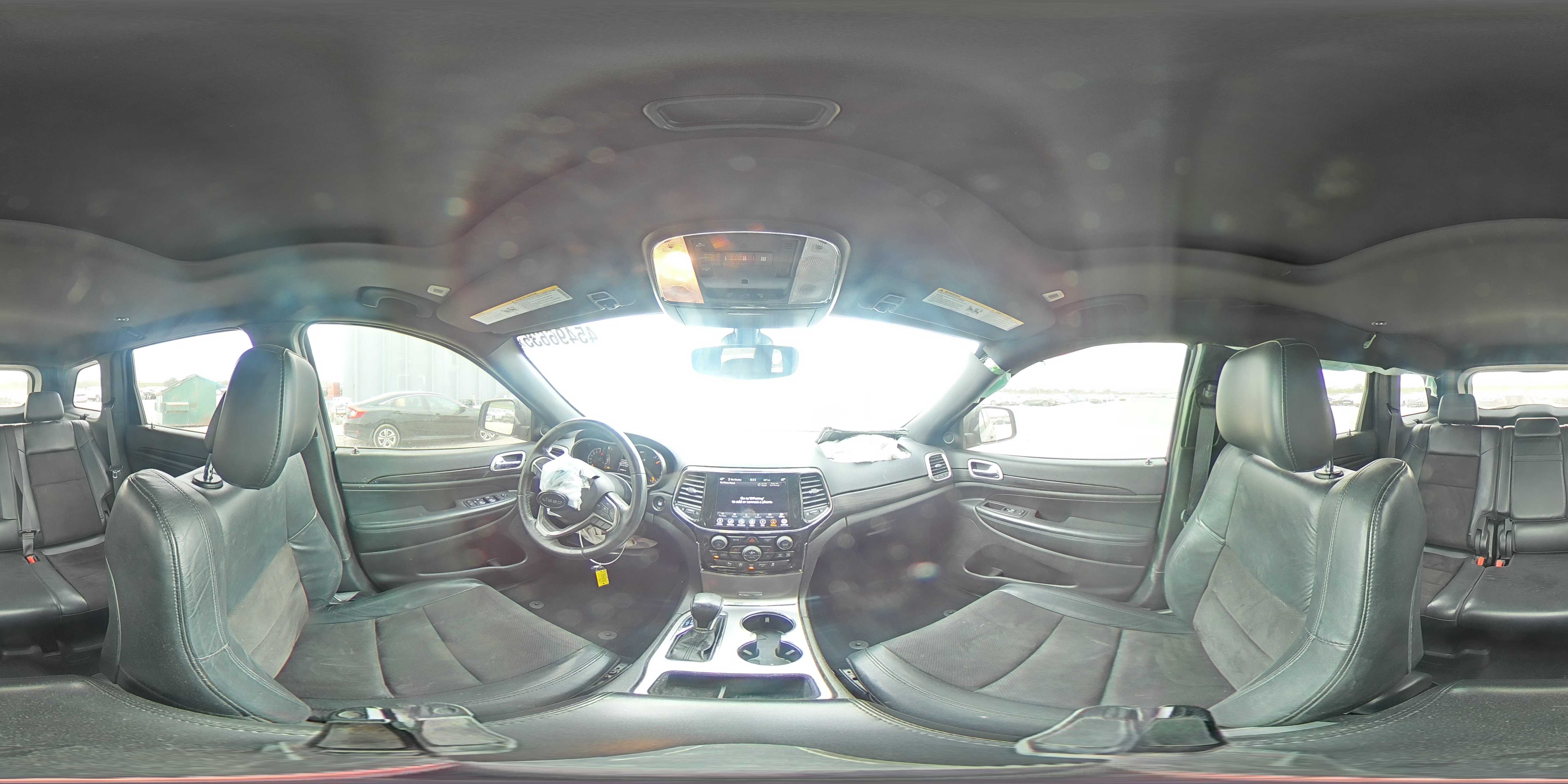 2020 Jeep Grand Cherokee - Image 13