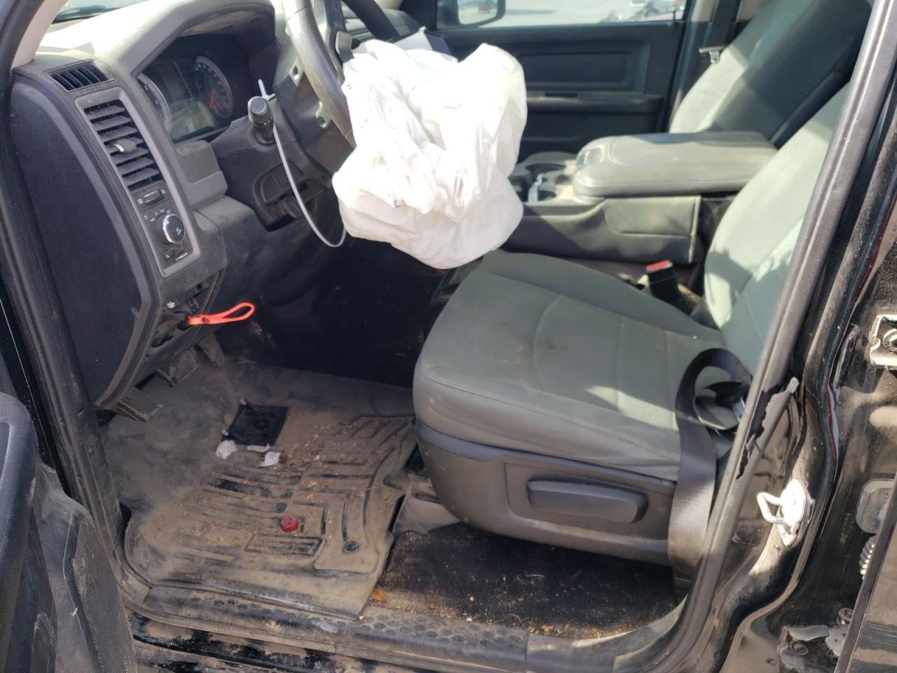 2015 RAM 1500 - Image 7