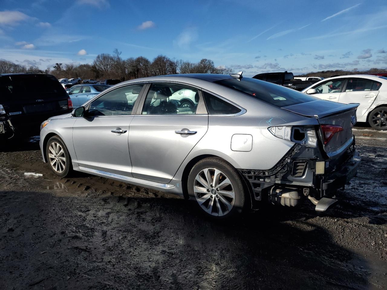 2015 Hyundai Sonata - Image 2