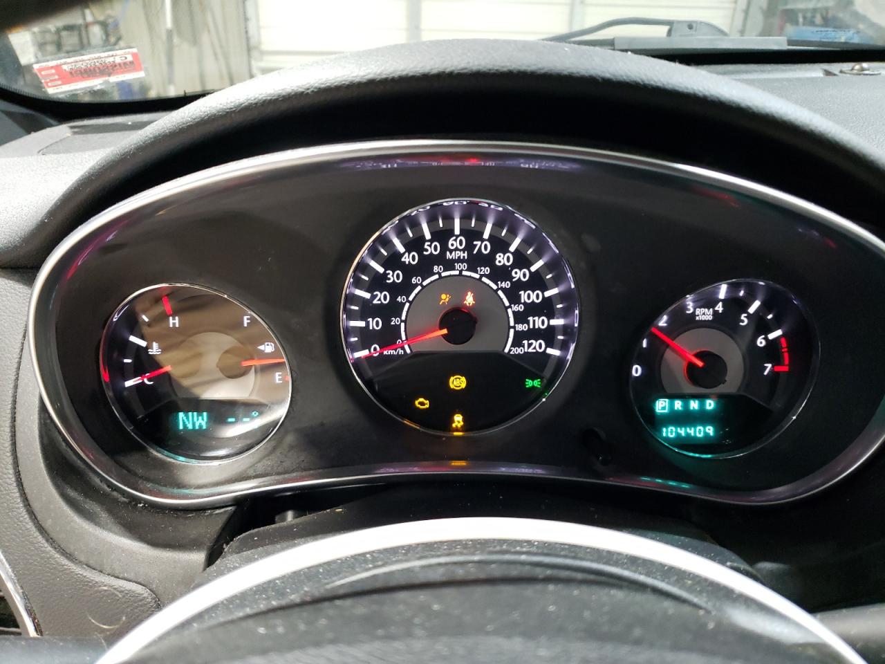 2011 Chrysler 200 - Image 9