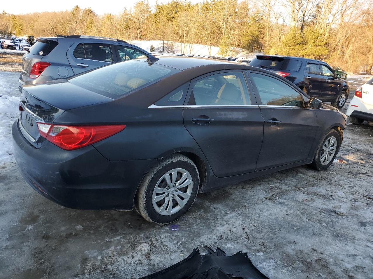 2011 Hyundai Sonata - Image 3